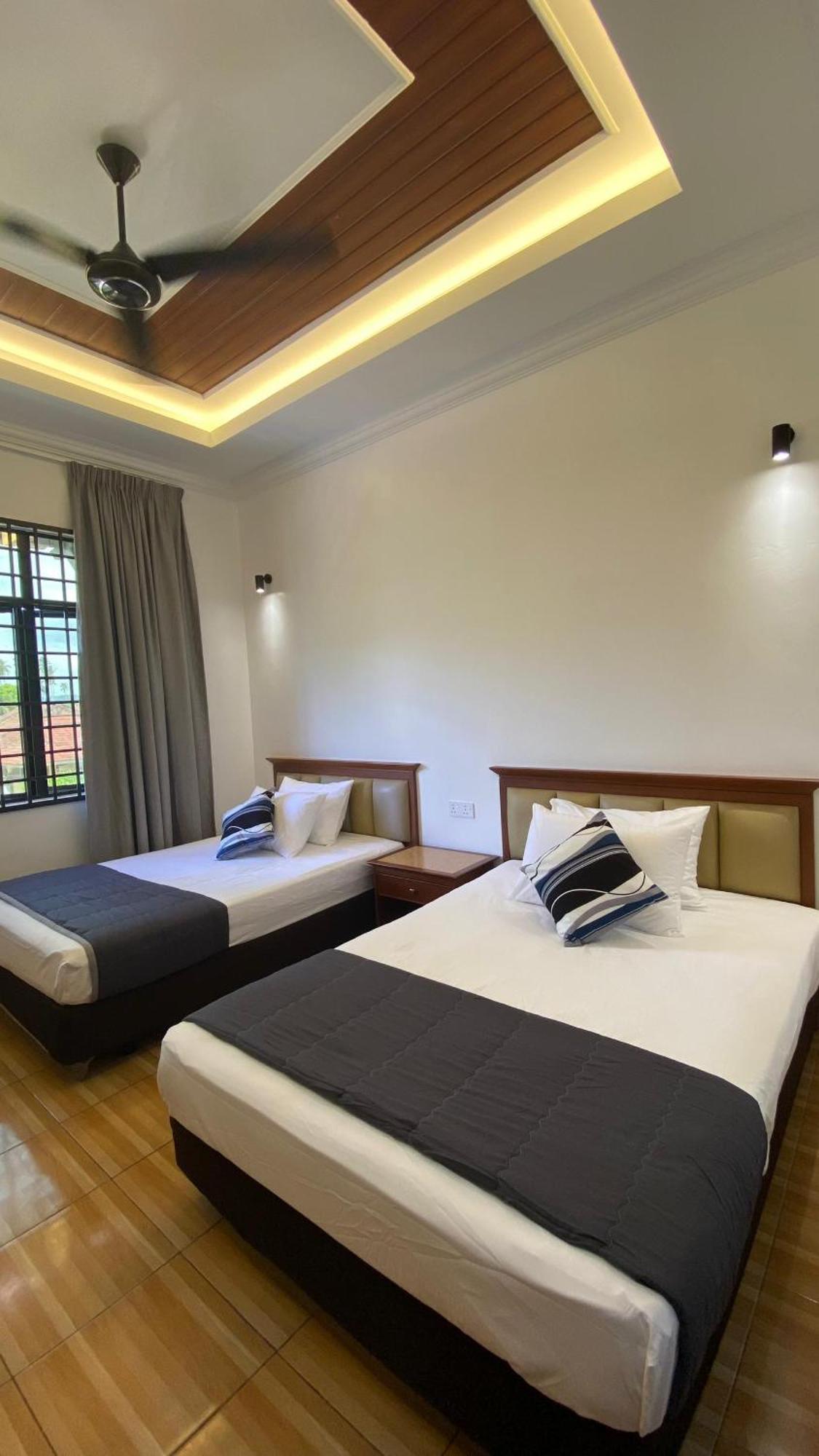 Eleven25 Roomstay 龙运 外观 照片
