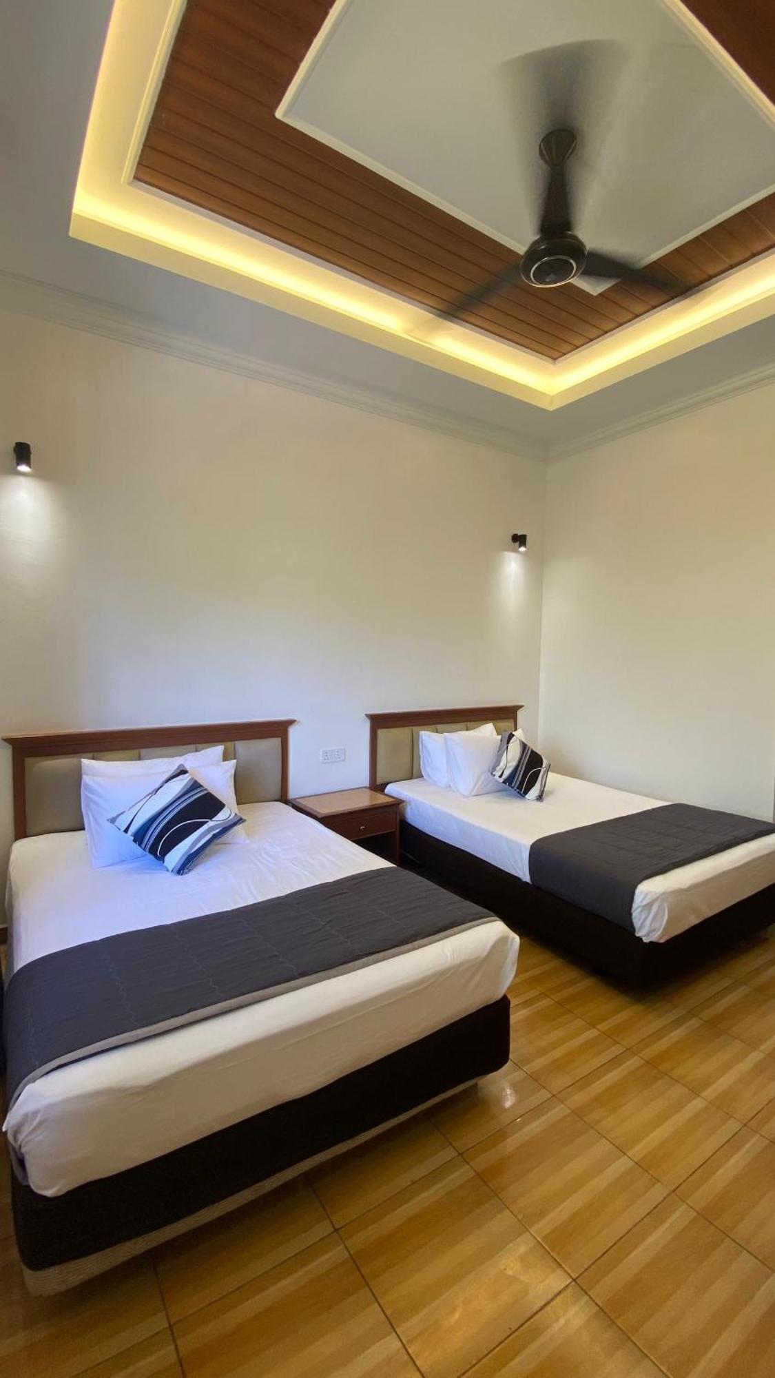 Eleven25 Roomstay 龙运 外观 照片